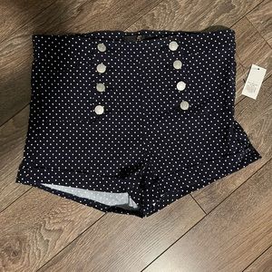 High waisted fabric shorts